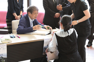 サイン会の様子