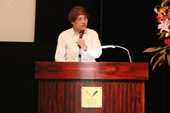 安藤氏の講演の様子