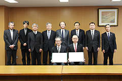 協定式に出席した本学および学生情報センター関係者