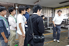 丹後織物工業組合見学の様子