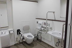 １Ｆ多目的トイレ