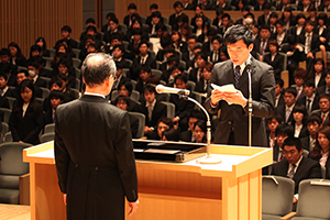 大学院工芸科学研究科　博士後期課程　代表宣誓