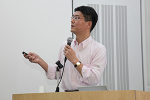 清水正毅教授による講演の様子
