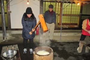 Mochi making