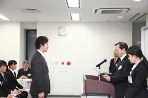 授賞式の様子「学生ビジネスプランコンテスト」