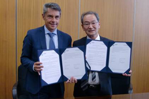Left: Prof. Gilli, Recotor of Politecnico di Torino, Rihgt: KIT President Furuyama