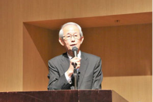 共催の挨拶をする濱田文化学園大学長
