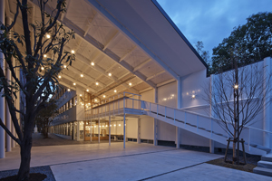 外部完成写真（エントランスホール）