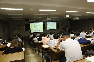 講演会場の様子