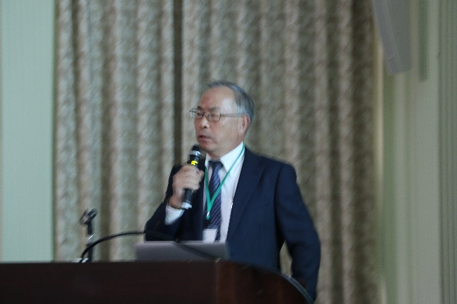 本学卒業生丁野氏による基調講演