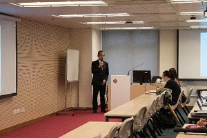 General Chair繊維科学センター長 佐久間淳教授の挨拶