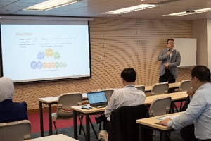 General Chair香港理工大学 ジョンシン教授の講演