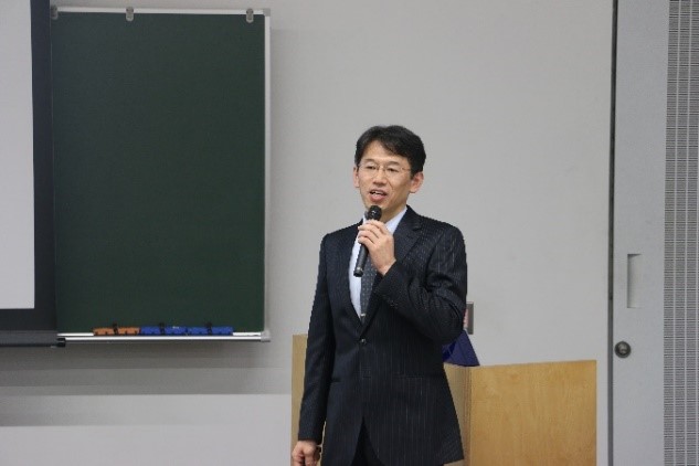 機械工学系 高木知弘 教授