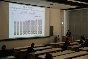 ４大学連携による共同研究発表を行った
阪田弘一 教授