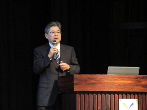 前田学部長の講演