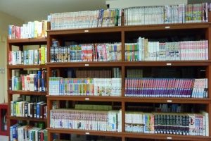 図書室内観