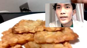 International students introducing<br />their lunch during online talk” width=”300″ height=”168″ />
<p style=